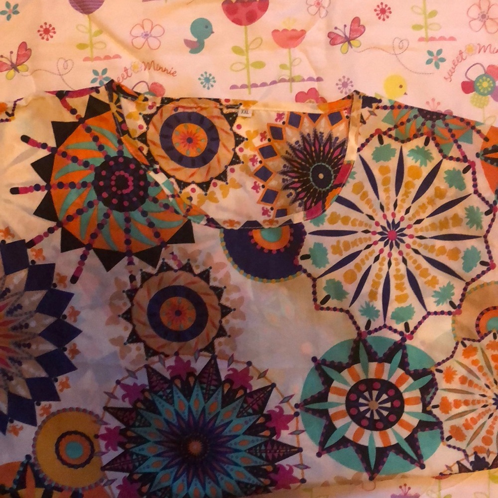 Solar Multicolored Top ✨ - Picture 5 of 5